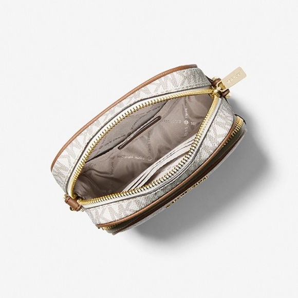 Michael Kors Jet Set Travel Bag - Picture 4 of 7